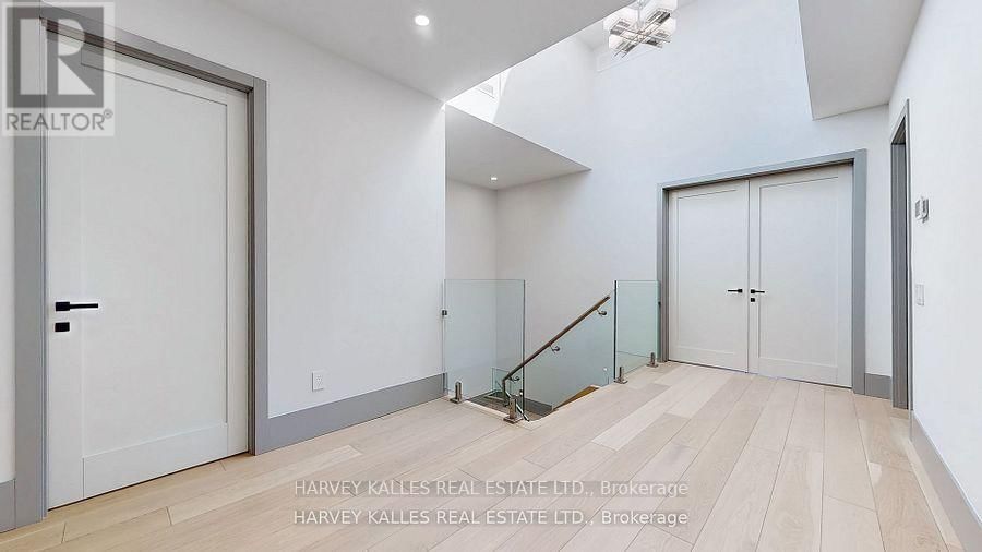 11 DORNFELL STREET Image 20