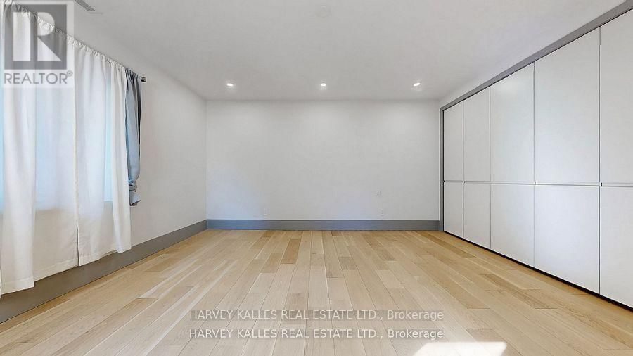 11 DORNFELL STREET Image 28