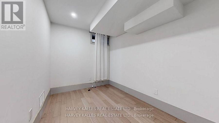 11 DORNFELL STREET Image 46