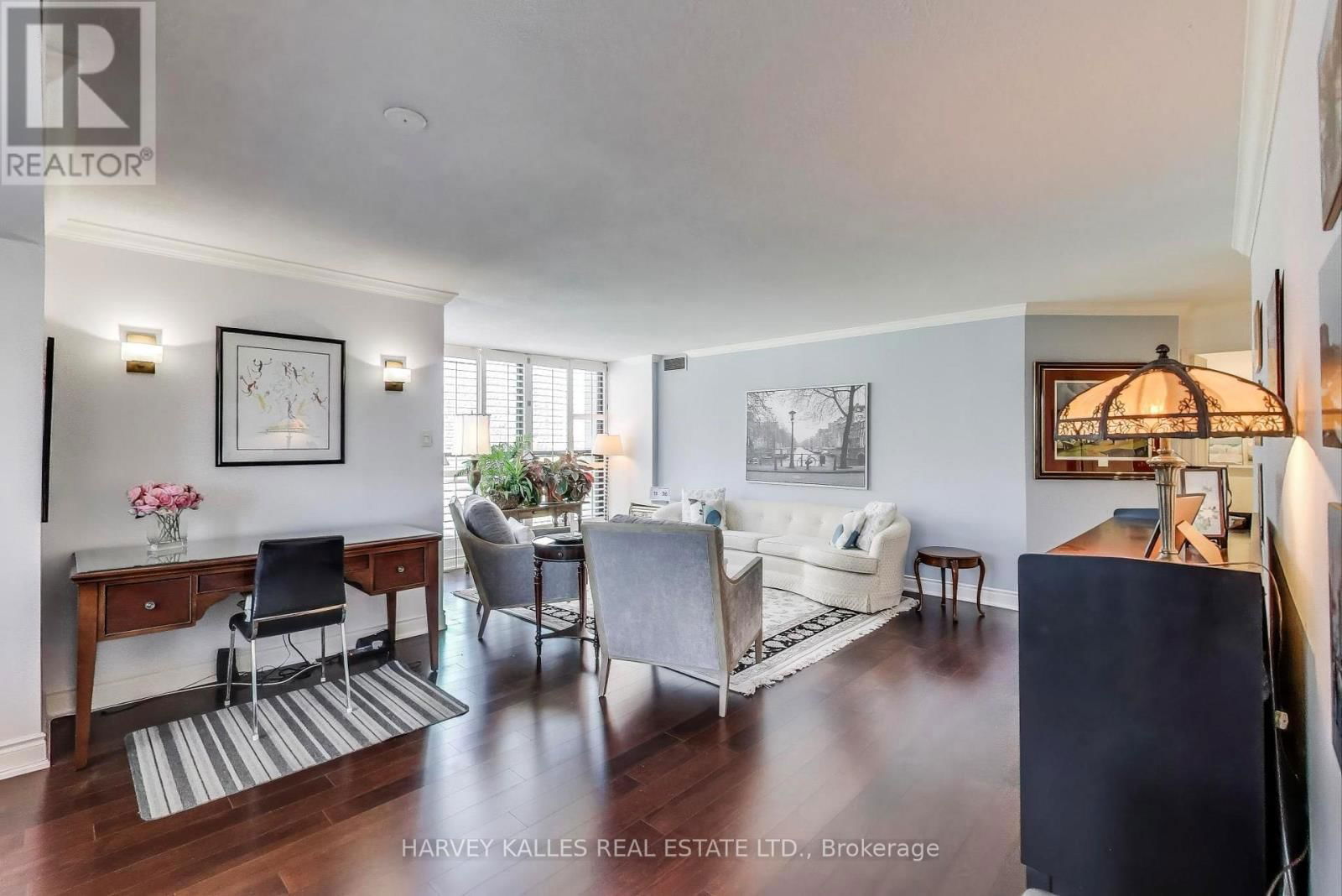 409 - 33 ELMHURST AVENUE Image 13