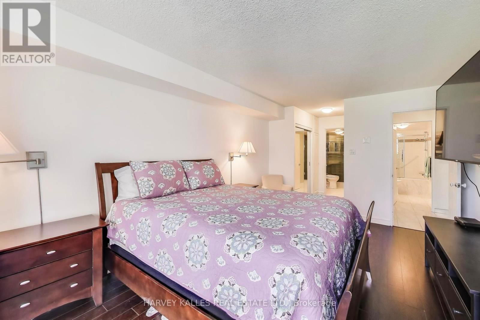 409 - 33 ELMHURST AVENUE Image 23