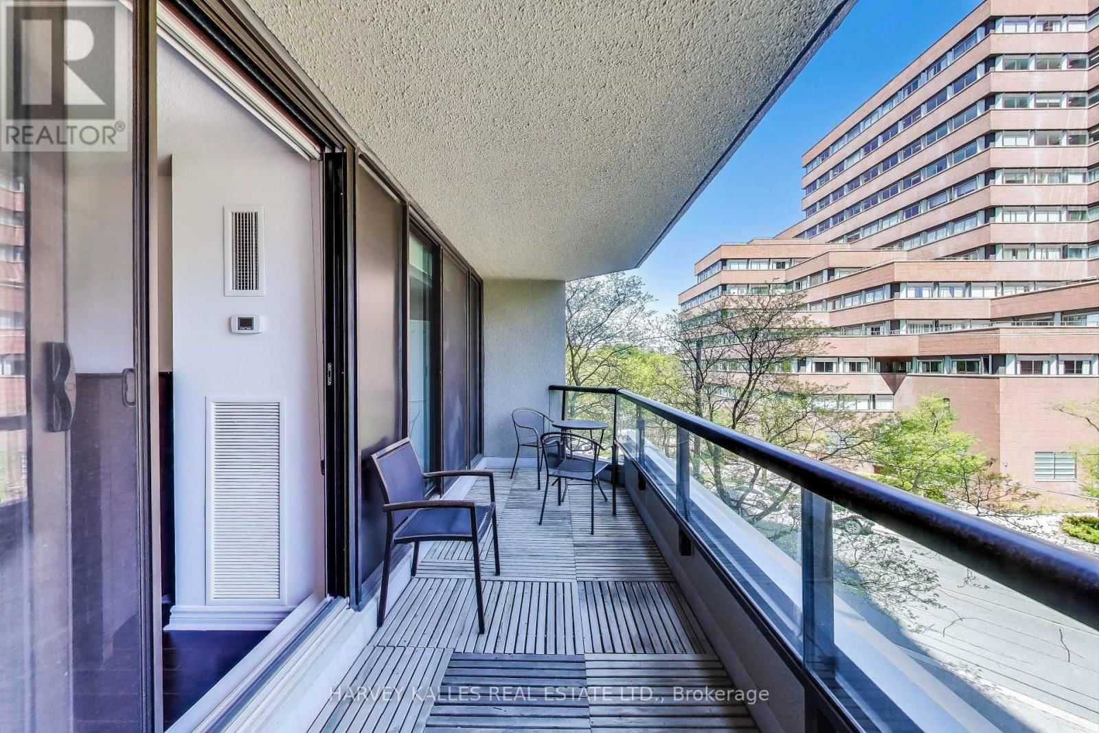 409 - 33 ELMHURST AVENUE Image 25