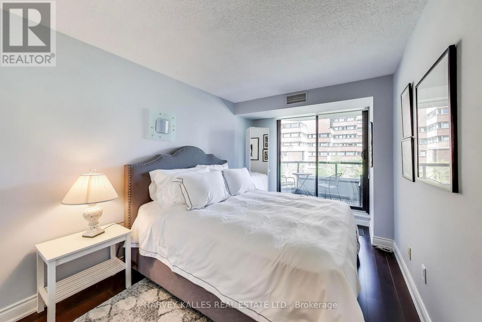 409 - 33 ELMHURST AVENUE Image 28