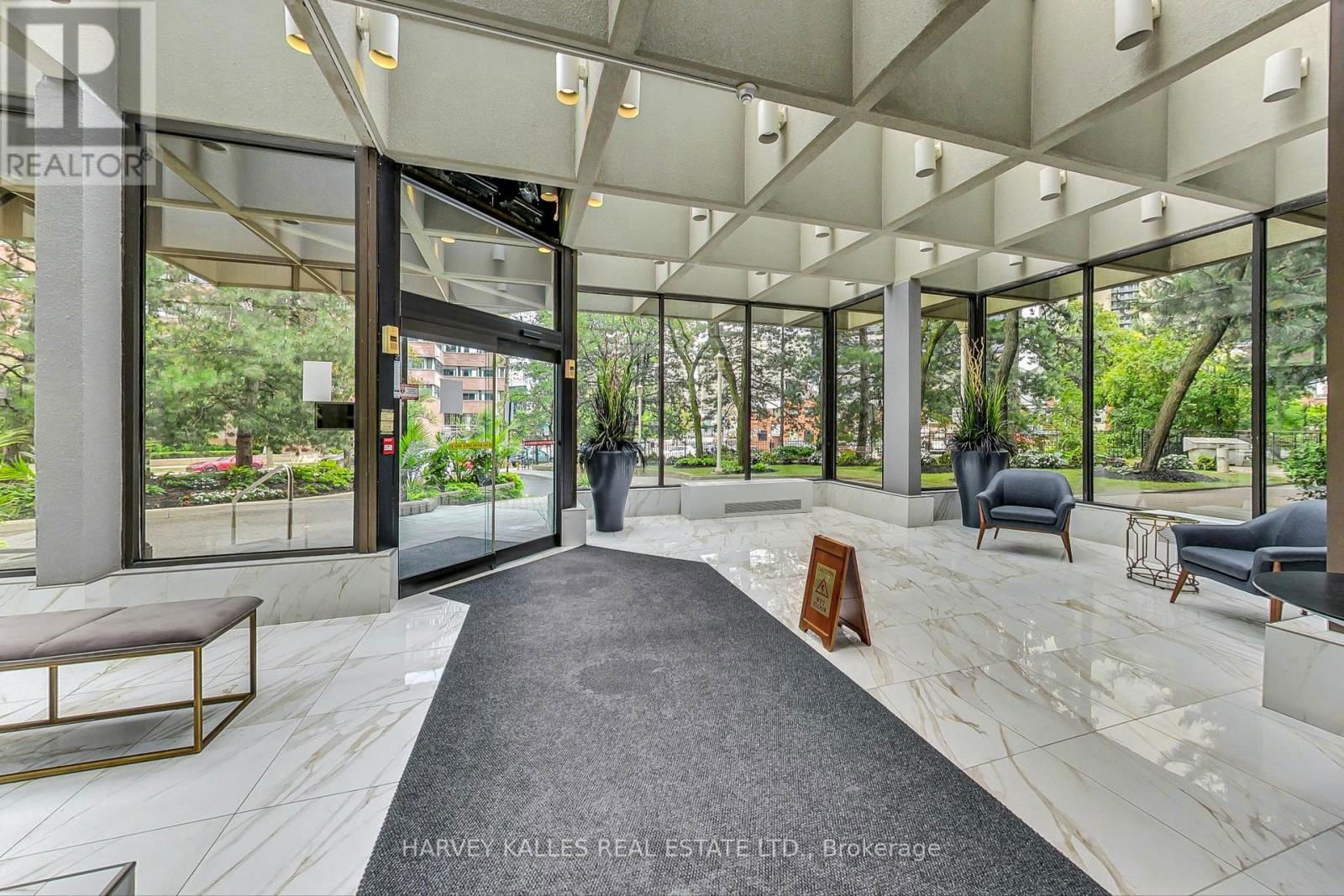 409 - 33 ELMHURST AVENUE Image 6