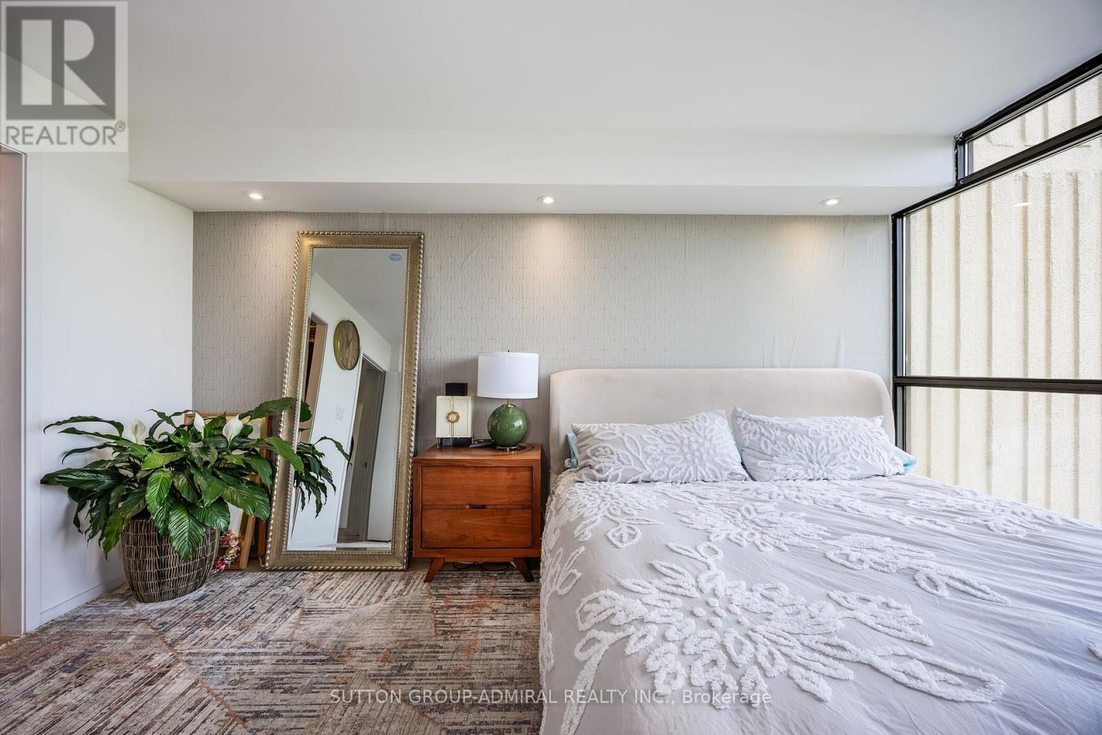 906 - 131 TORRESDALE AVENUE SOUTH Image 30