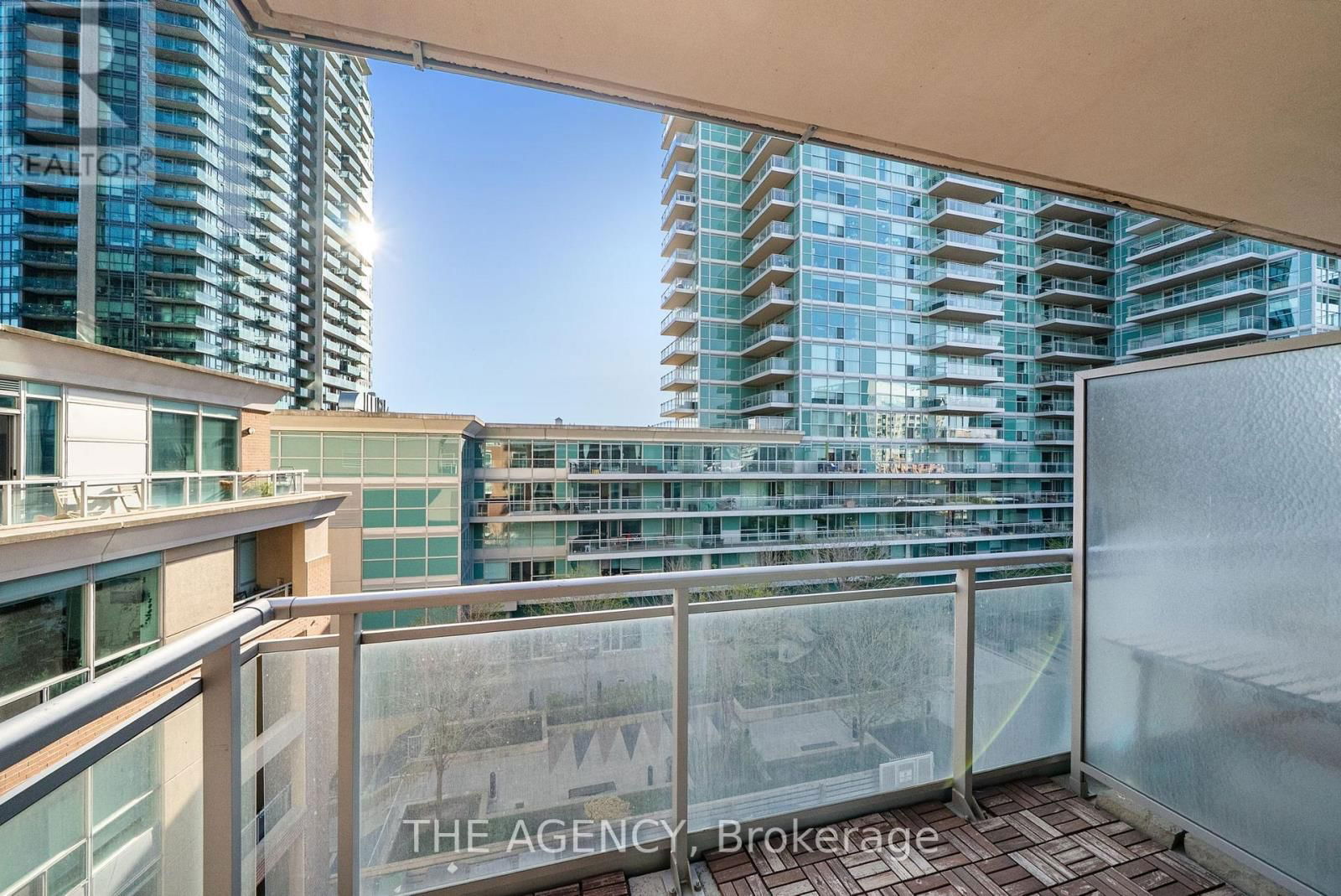 504 - 50 LYNN WILLIAMS STREET Image 24