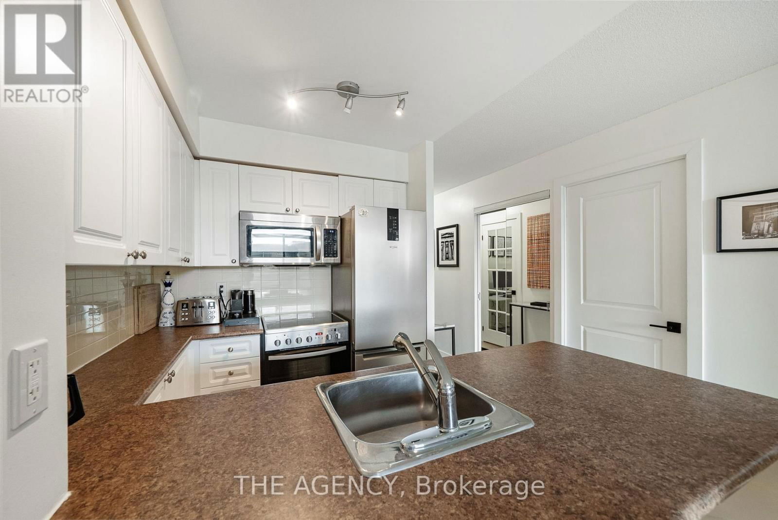 504 - 50 LYNN WILLIAMS STREET Image 7