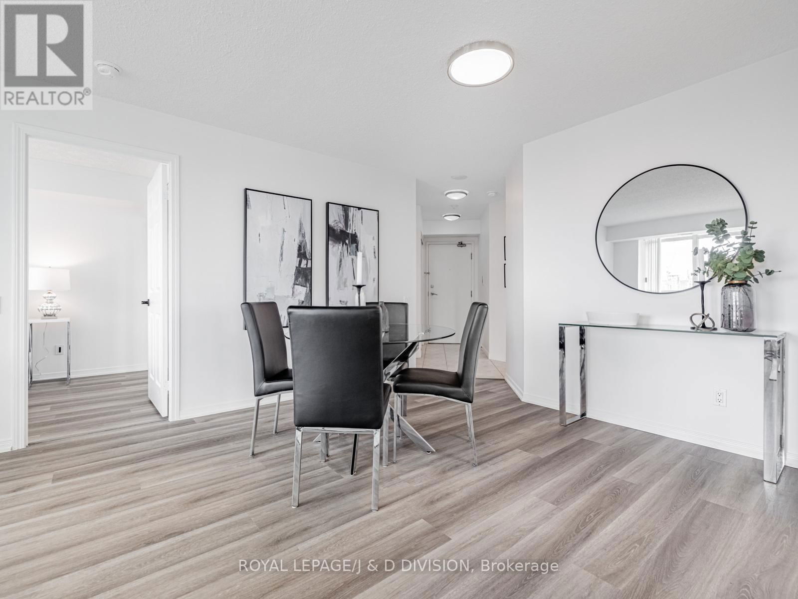 2311 - 33 EMPRESS AVENUE Image 10