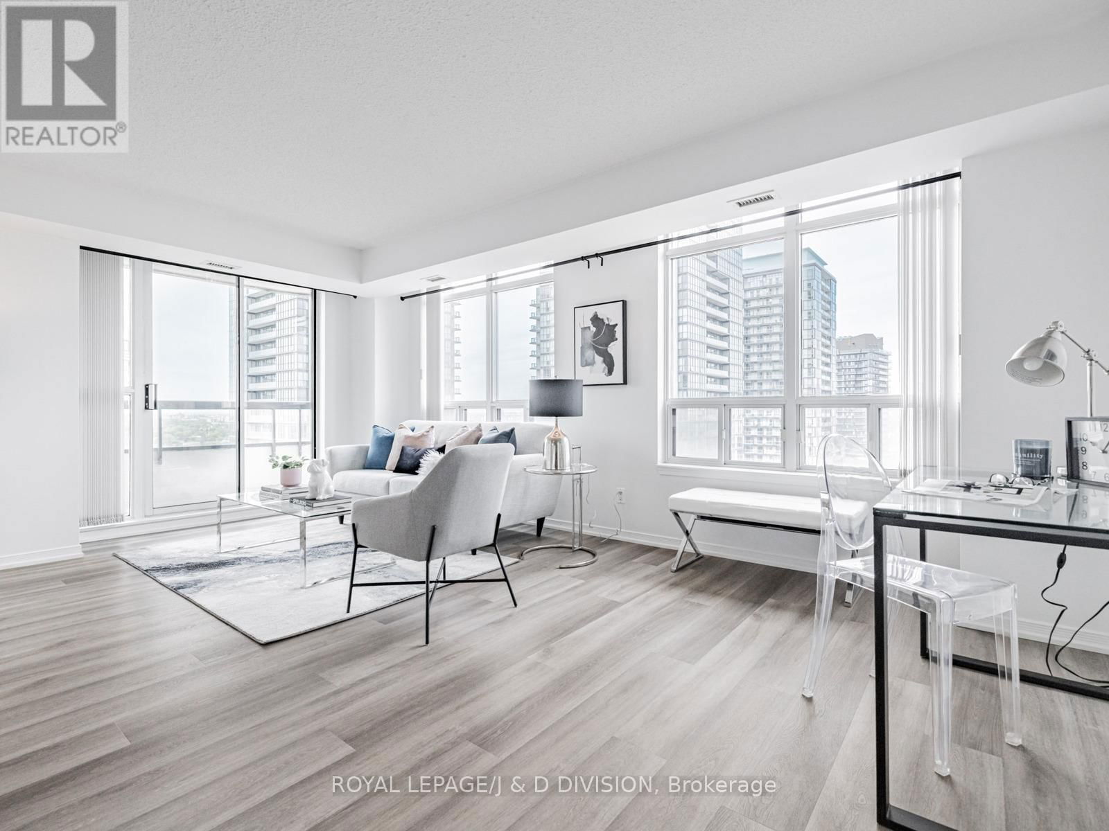 2311 - 33 EMPRESS AVENUE Image 15