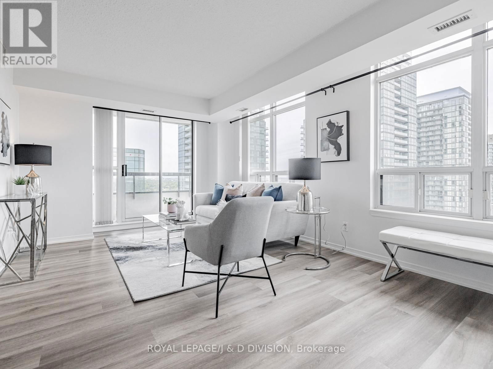 2311 - 33 EMPRESS AVENUE Image 16