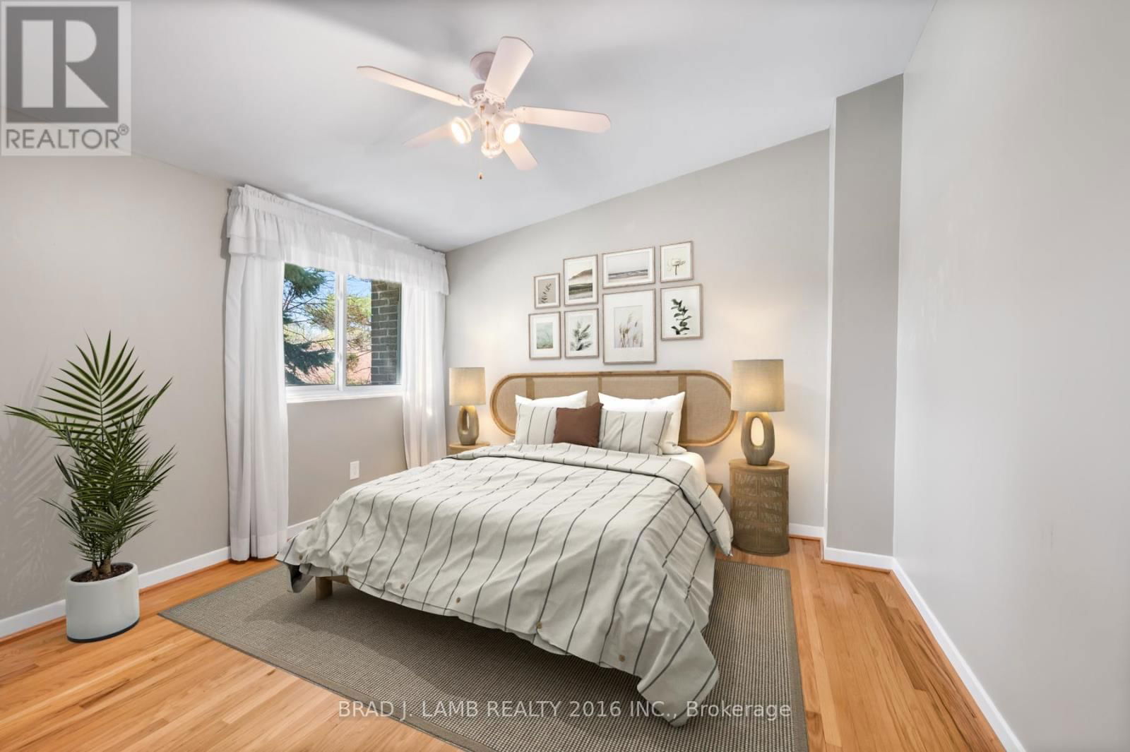 8 - 70 CASTLEBURY CRESCENT Image 10
