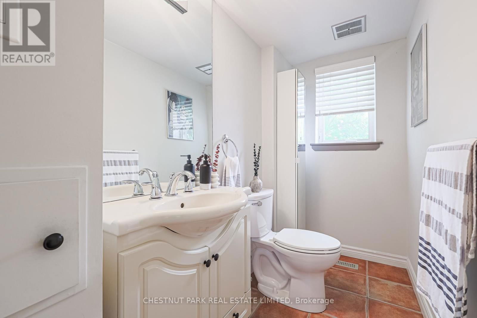 77 CRIMSON MILLWAY WAY Image 26