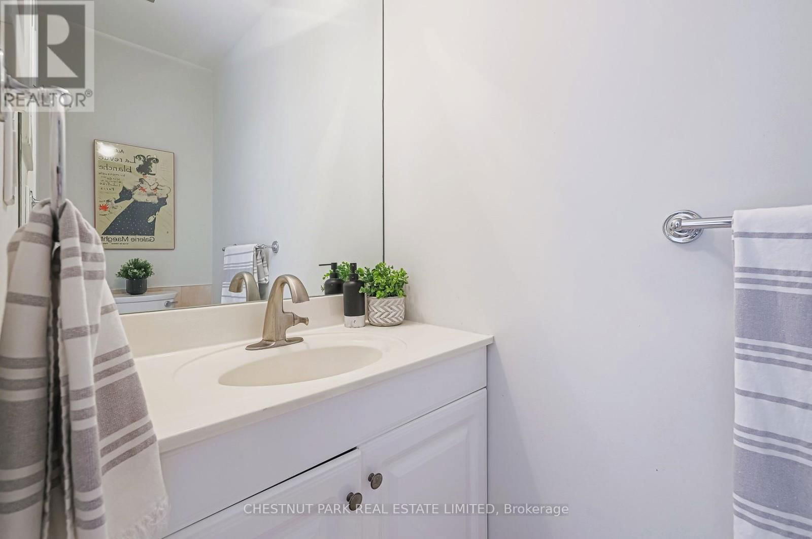 77 CRIMSON MILLWAY WAY Image 33