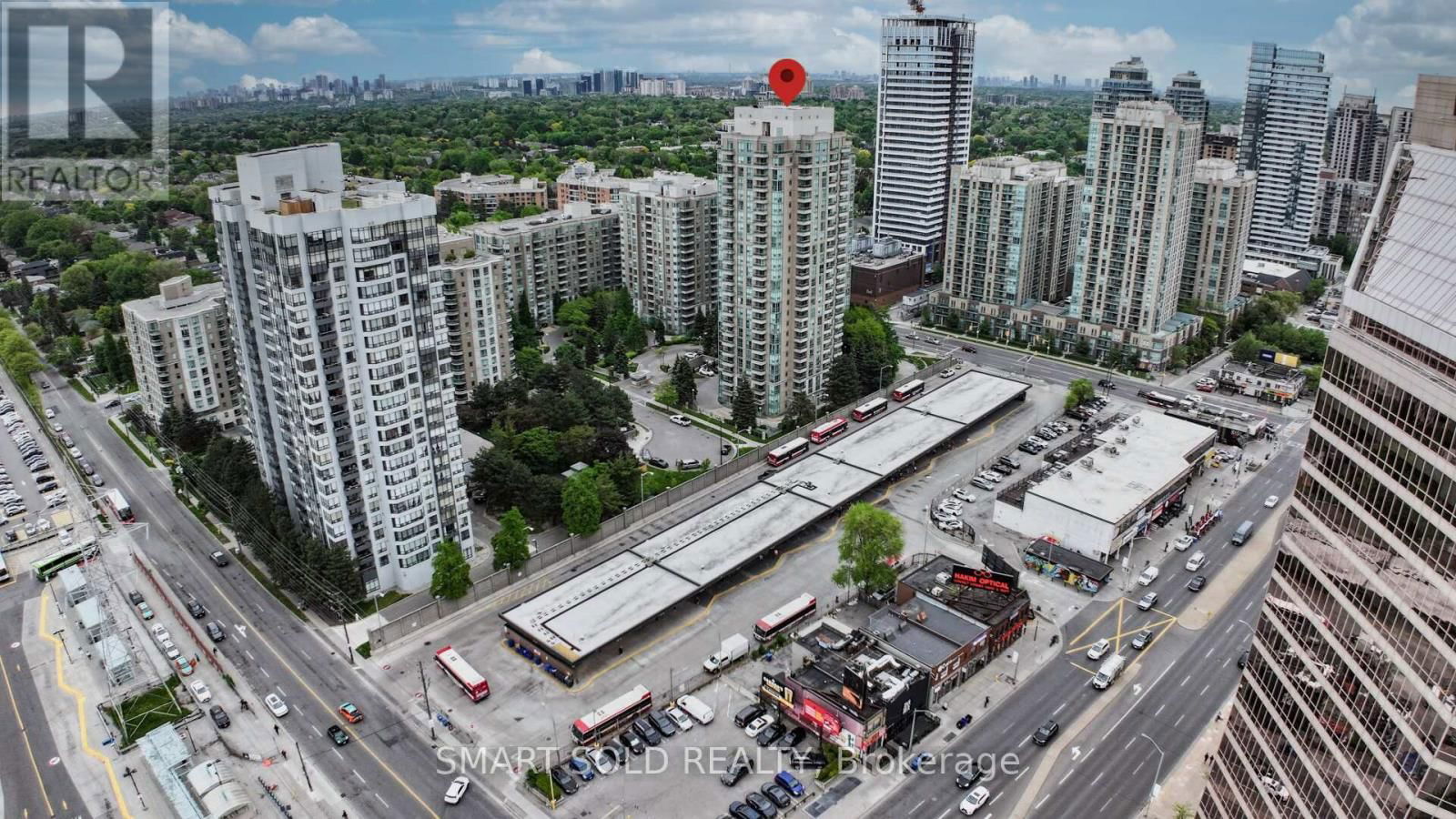 1608 - 1 PEMBERTON AVENUE Image 3