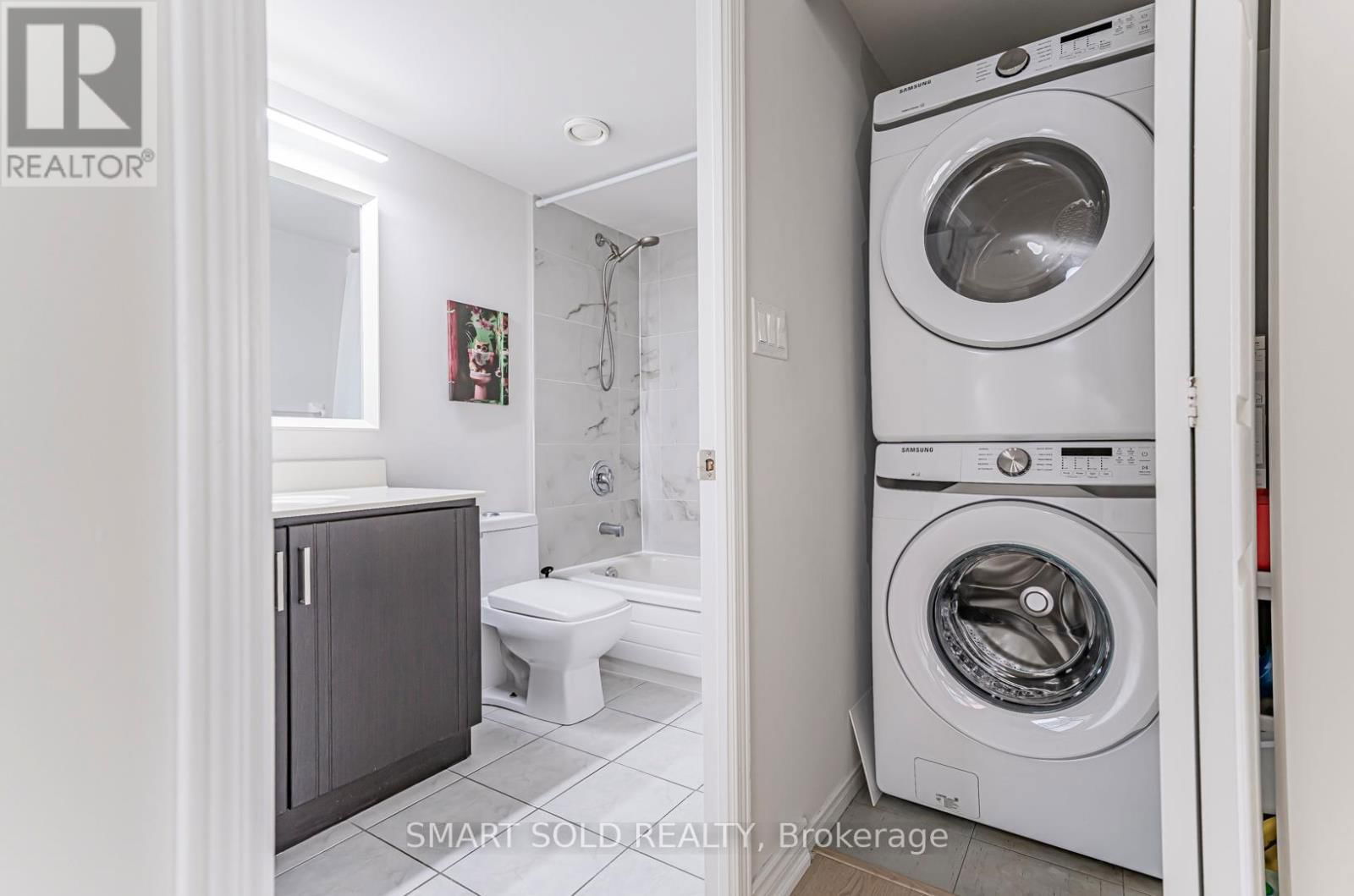 1608 - 1 PEMBERTON AVENUE Image 37