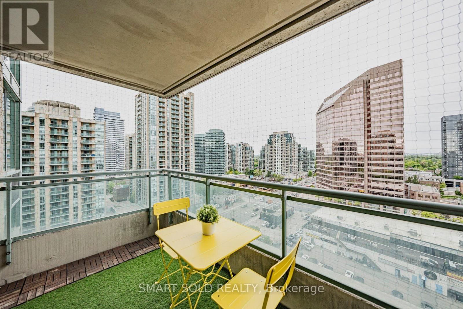 1608 - 1 PEMBERTON AVENUE Image 38