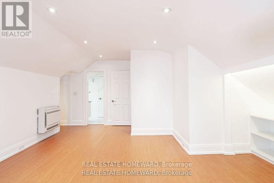 56 OAKWOOD AVENUE Image 29