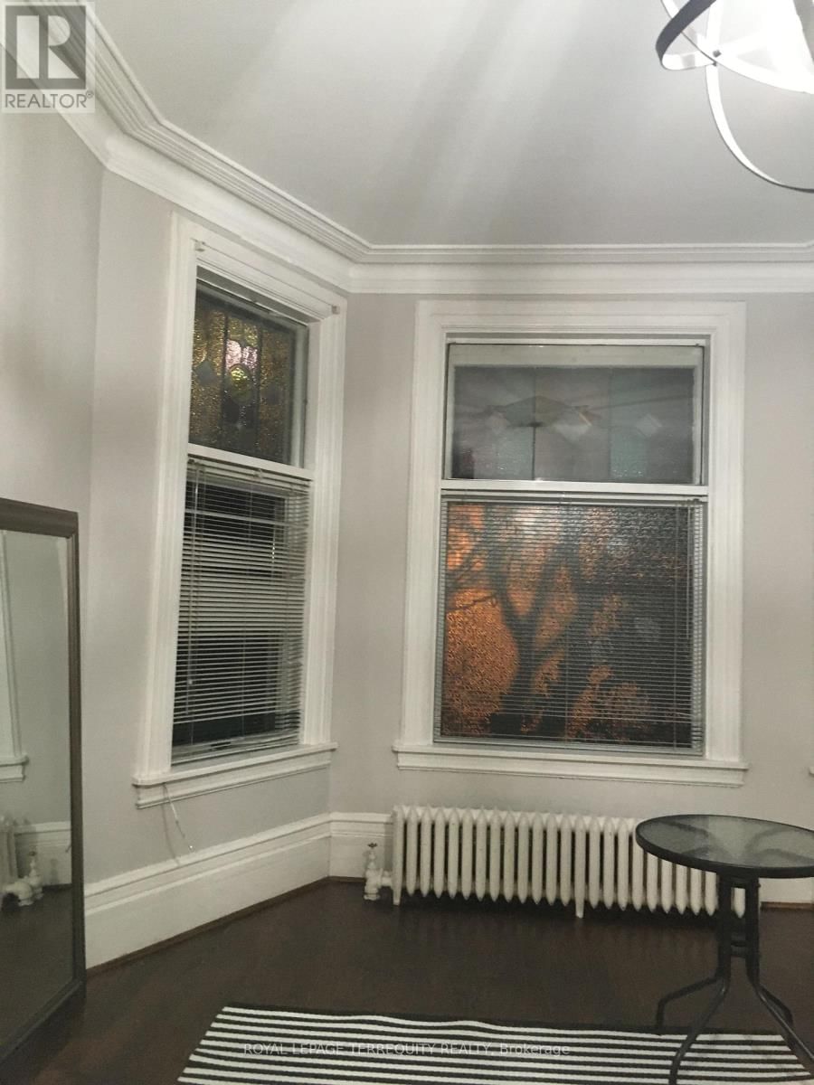 2nd Floor - 42 KEEWATIN AVENUE Image 9