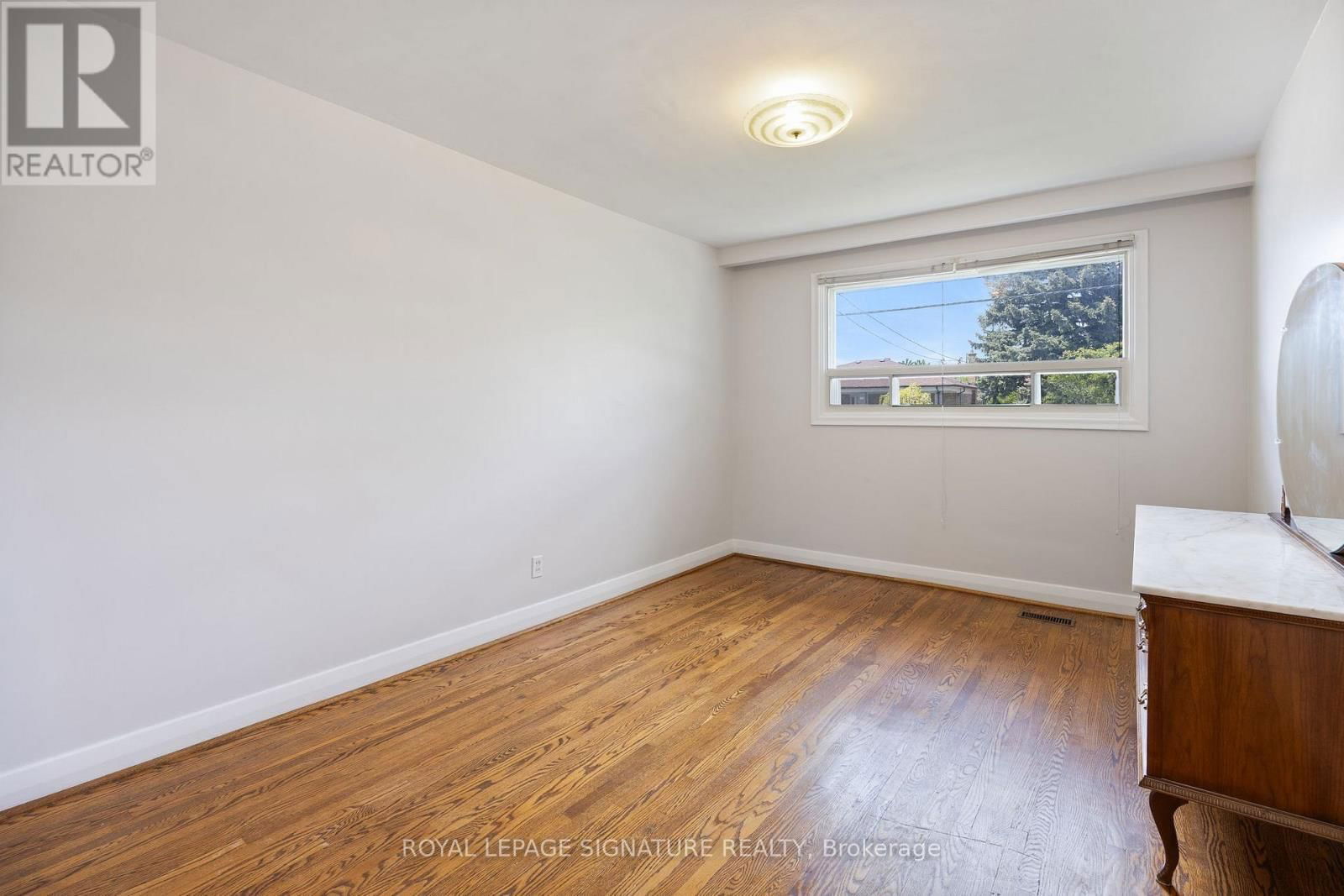 151 RANEE AVENUE Image 20