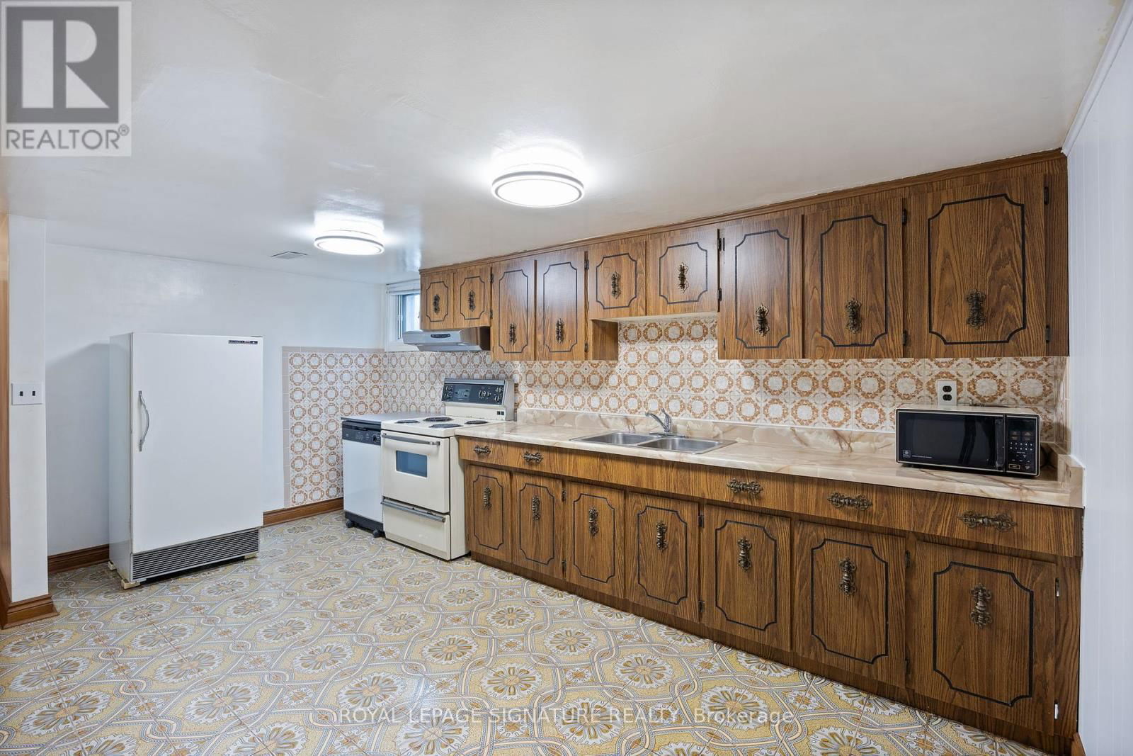 151 RANEE AVENUE Image 31