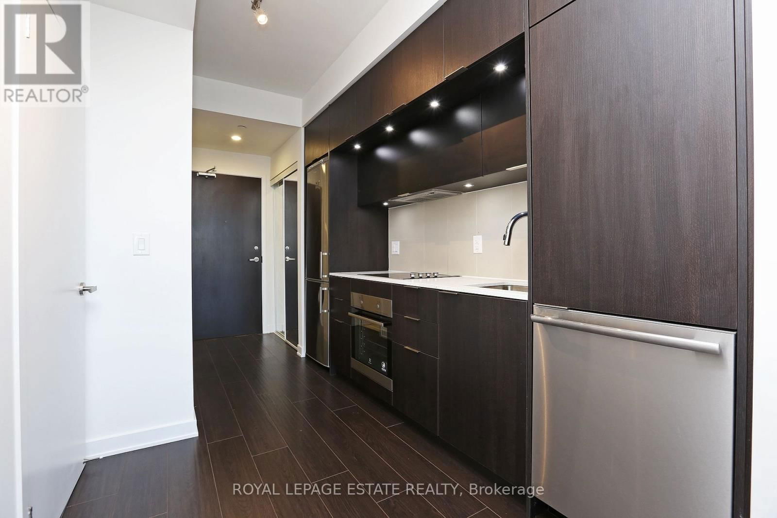 1606 - 55 REGENT PARK BOULEVARD Image 5