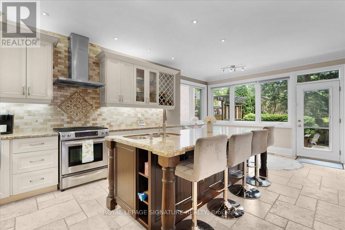 1 MARSHFIELD COURT Image 12