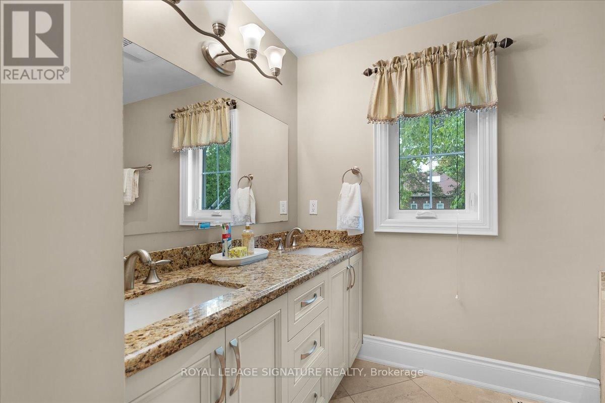 1 MARSHFIELD COURT Image 26