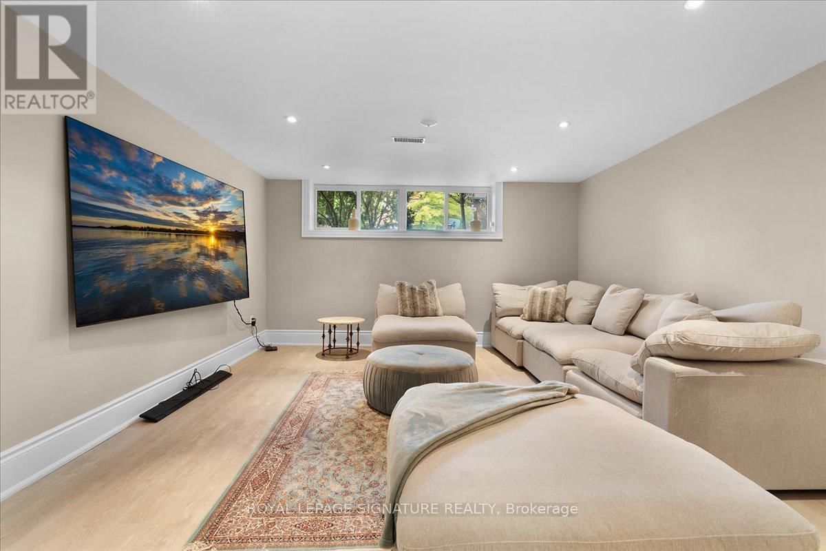 1 MARSHFIELD COURT Image 33