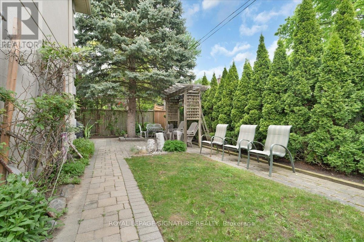 1 MARSHFIELD COURT Image 36
