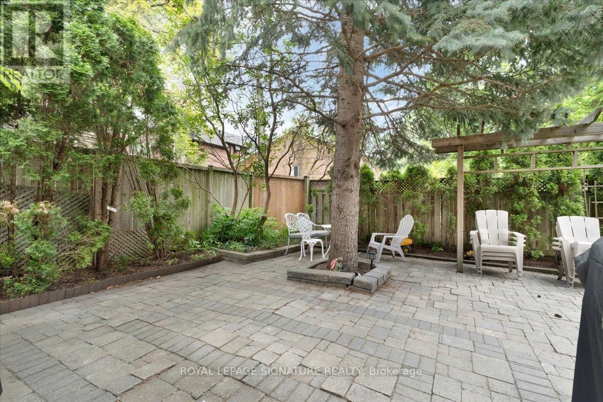 1 MARSHFIELD COURT Image 37