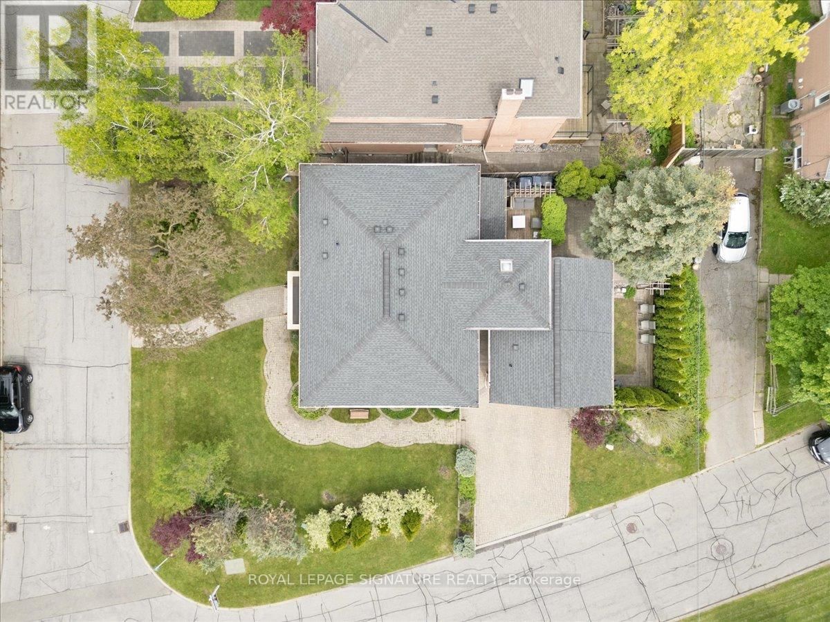 1 MARSHFIELD COURT Image 38