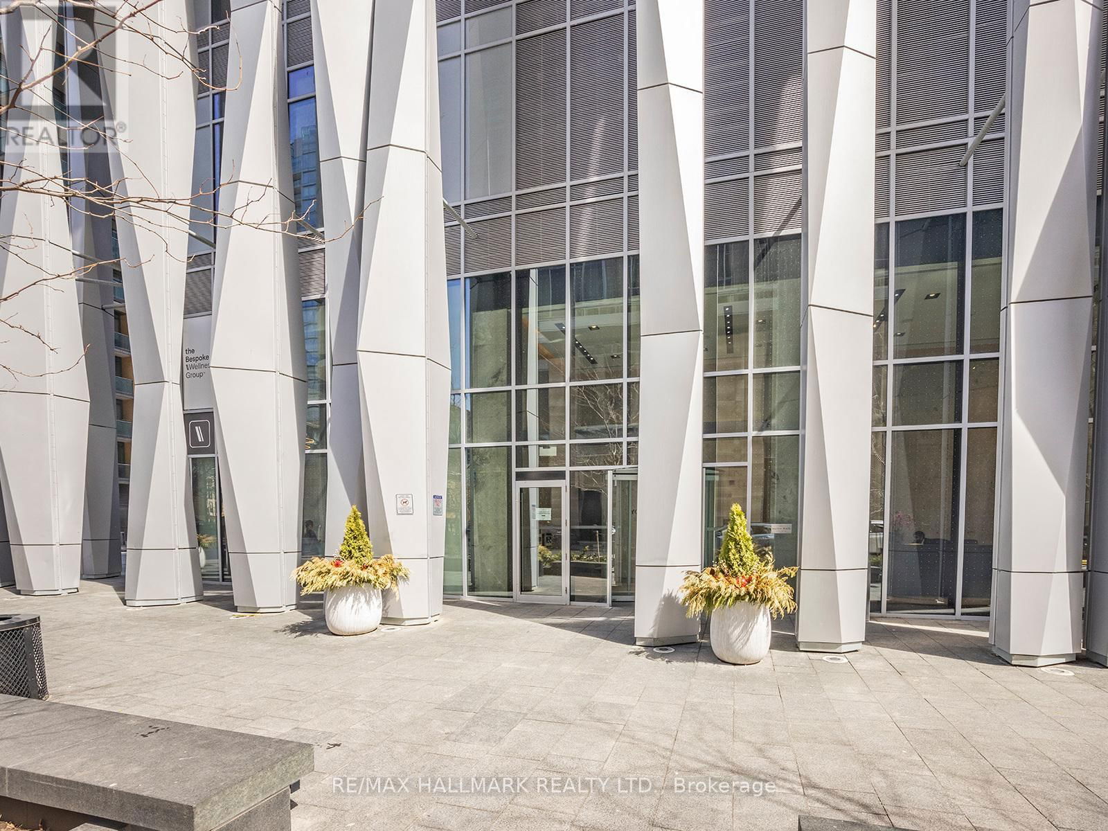1112 - 1 YORKVILLE AVENUE Image 1