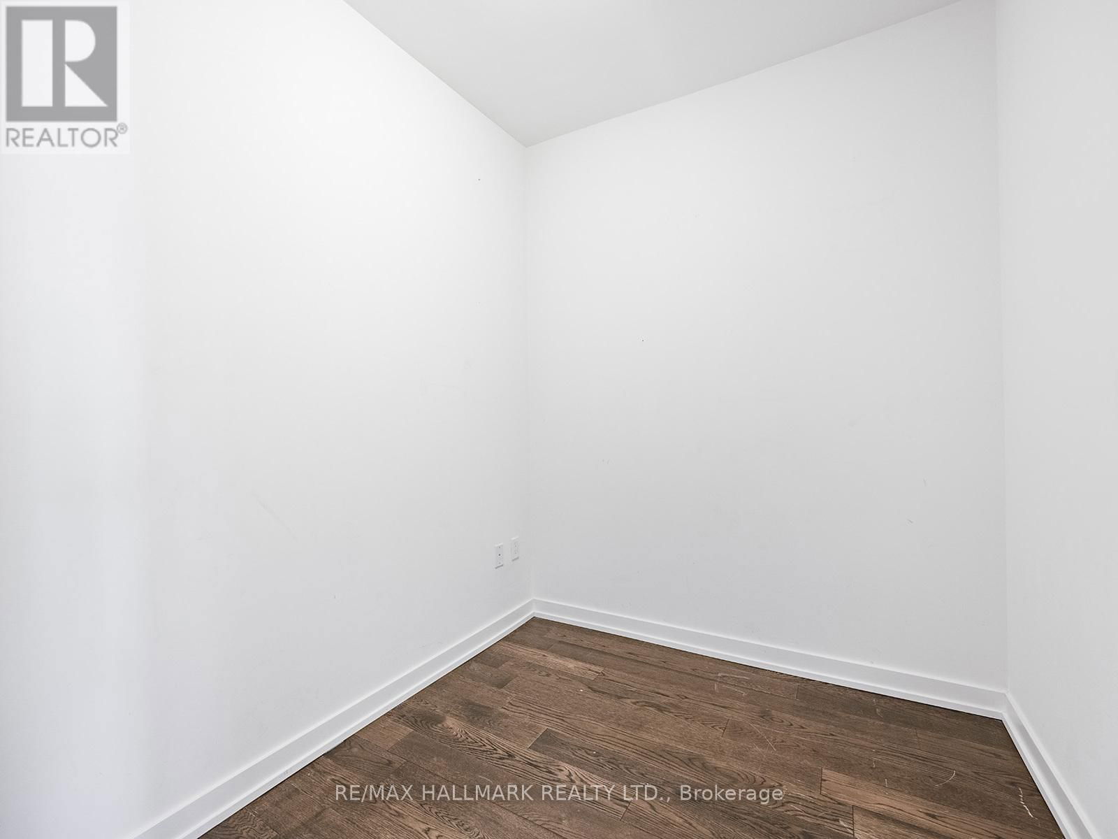 1112 - 1 YORKVILLE AVENUE Image 24