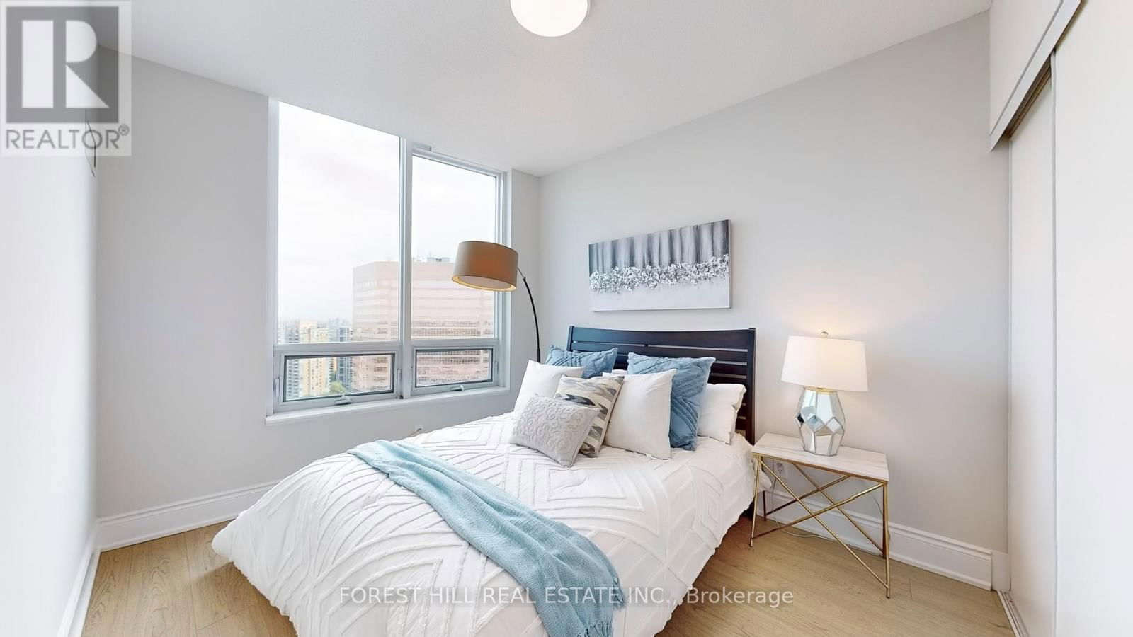 PH 24 - 25 GREENVIEW AVENUE Image 14