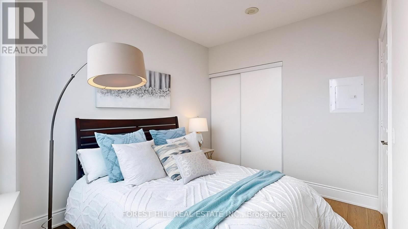 PH 24 - 25 GREENVIEW AVENUE Image 15