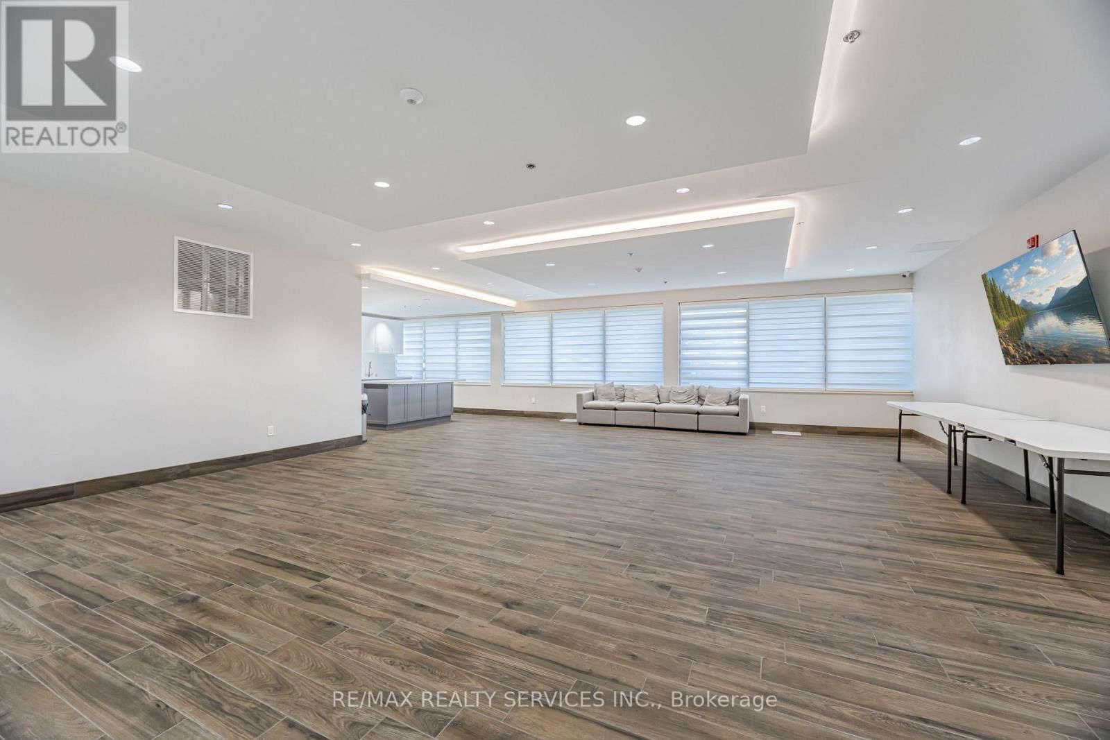 2304 - 715 DON MILLS ROAD Image 33