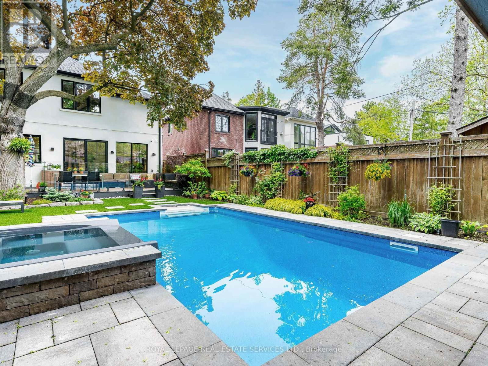 529 BRIAR HILL AVENUE Image 2
