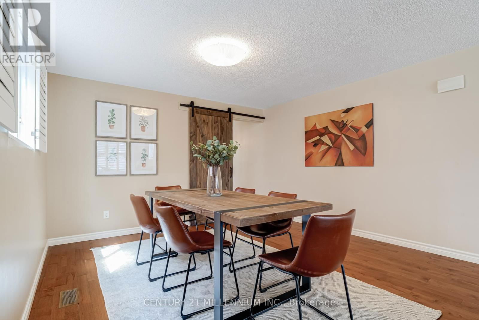 568 DUFFERIN STREET Image 10