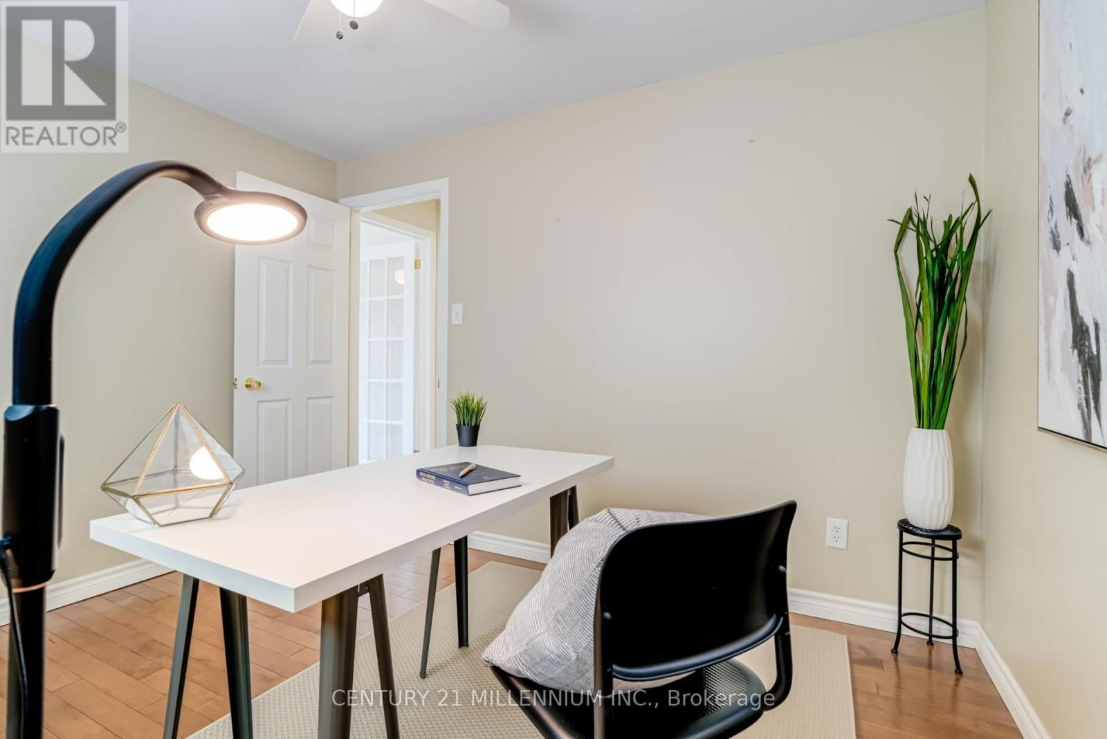 568 DUFFERIN STREET Image 14