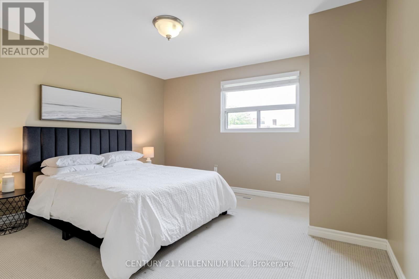 568 DUFFERIN STREET Image 16