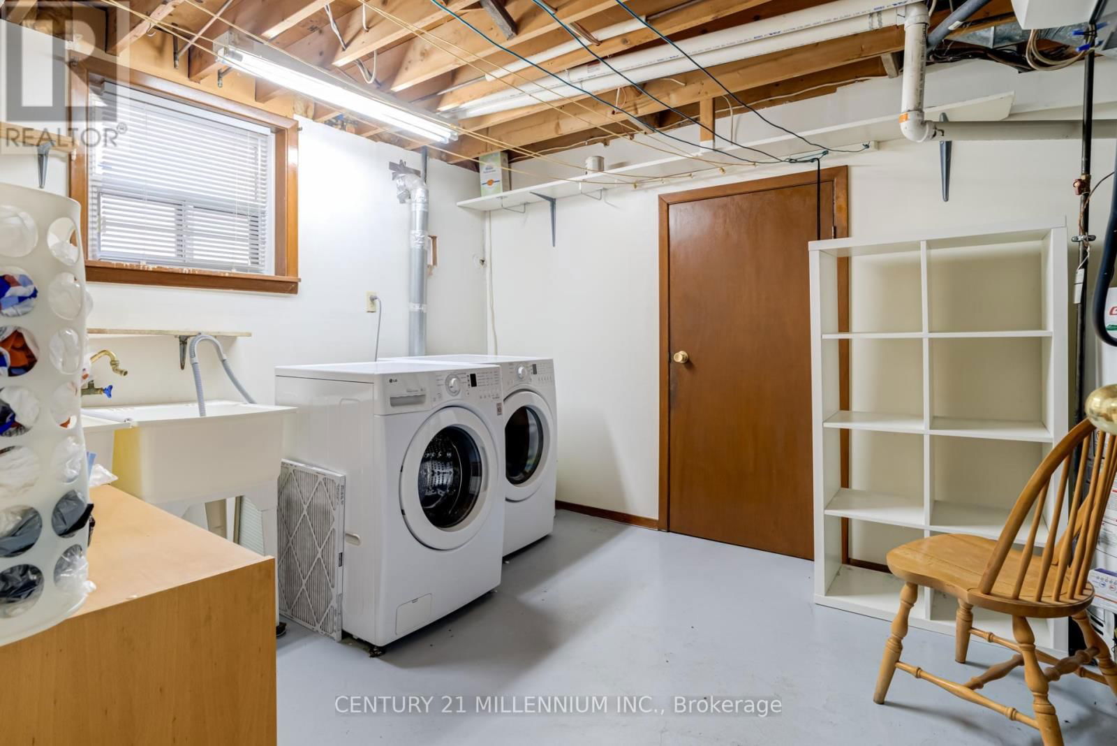 568 DUFFERIN STREET Image 23