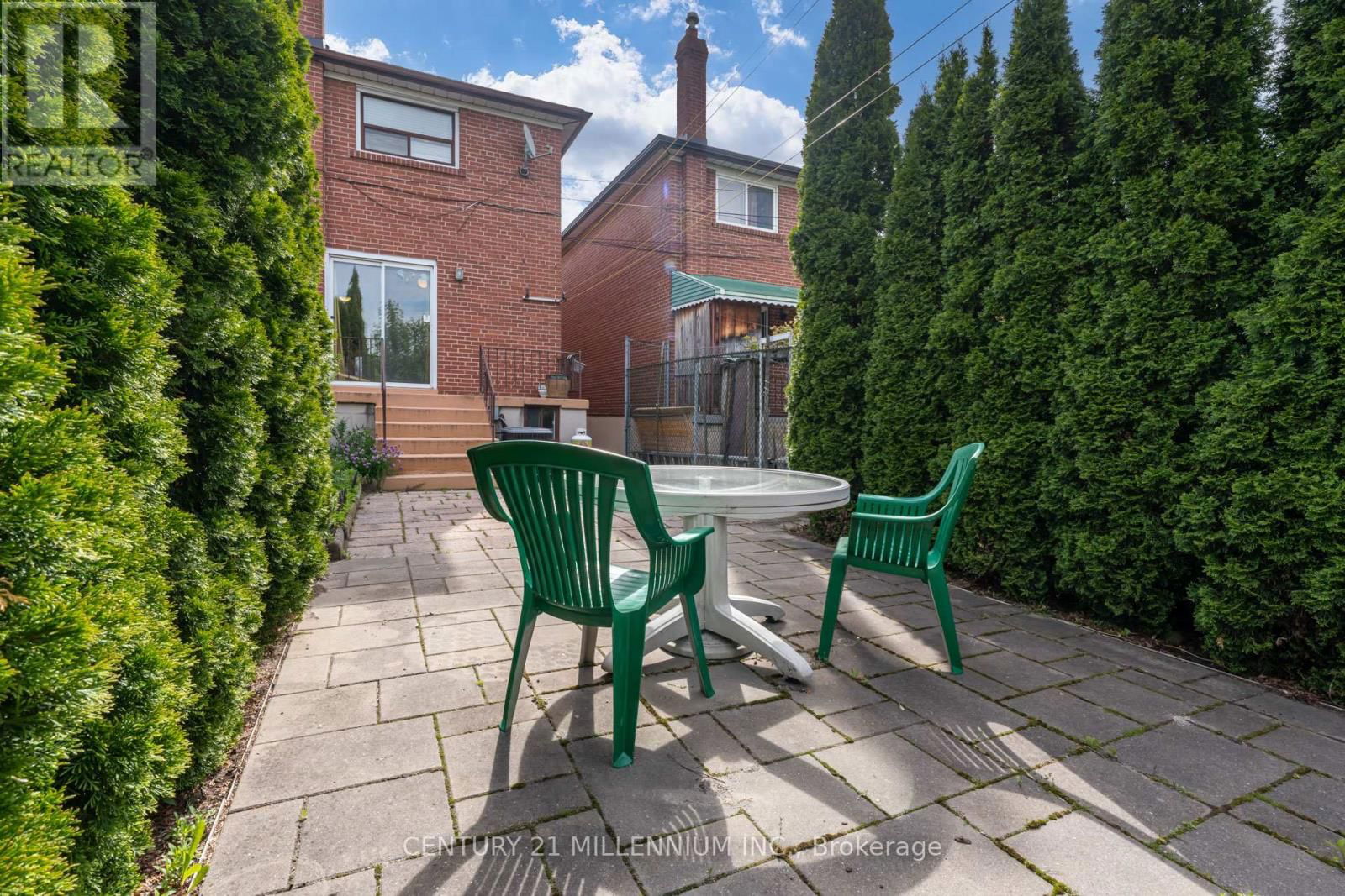 568 DUFFERIN STREET Image 27