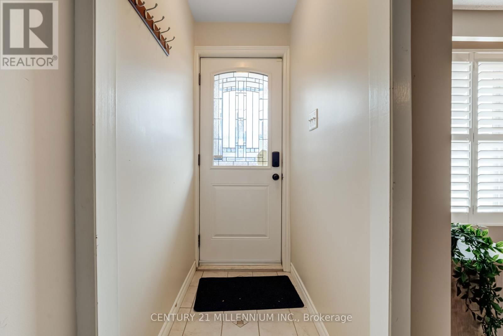 568 DUFFERIN STREET Image 3