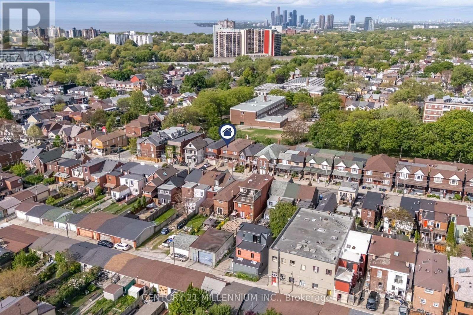 568 DUFFERIN STREET Image 38