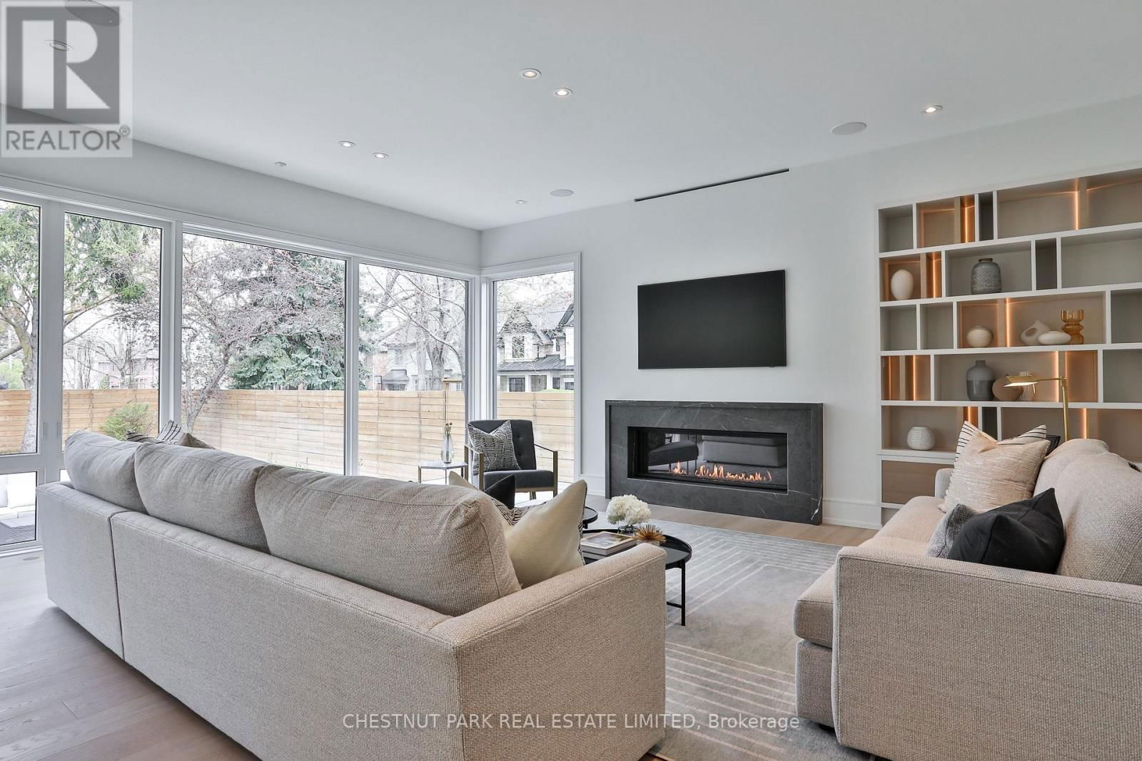 2 MARCHWOOD DRIVE Image 14