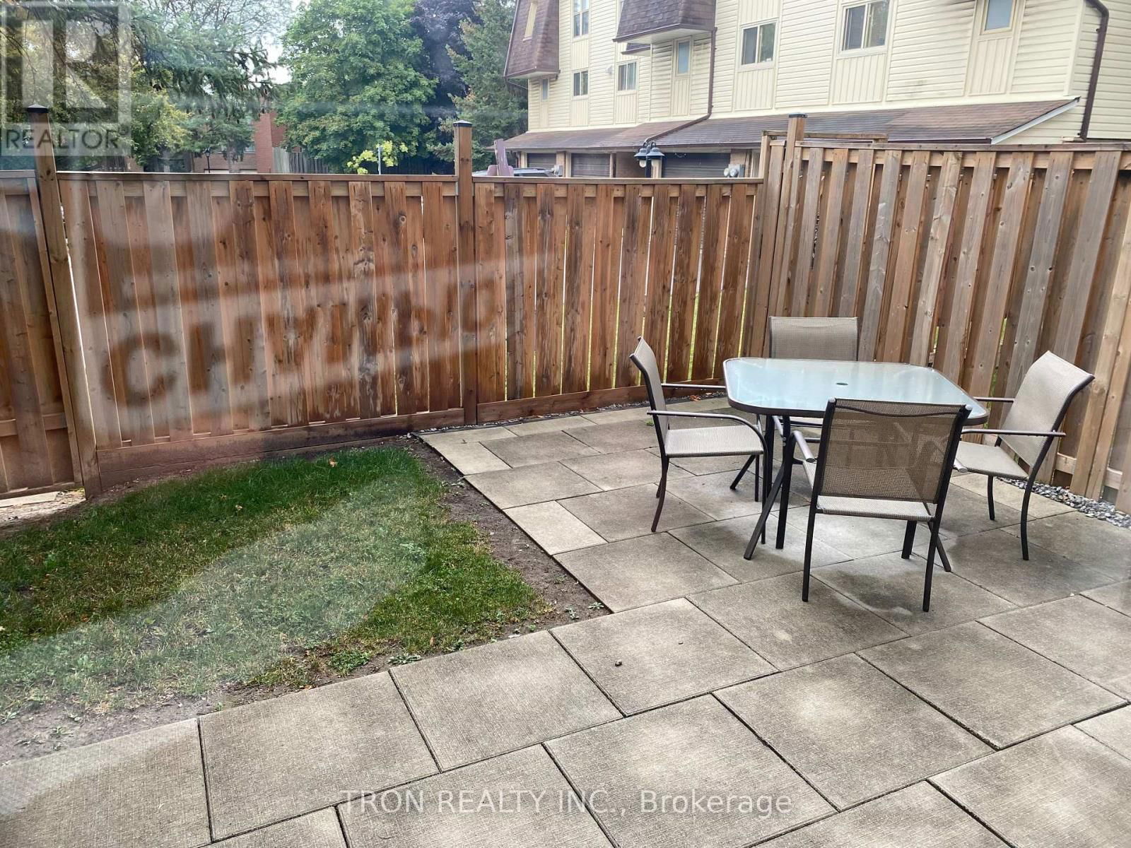 33 YELLOW BIRCH WAY Image 11