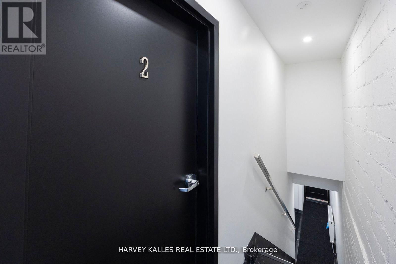 Unit 2 - 1006 EGLINTON AVENUE WEST Image 29