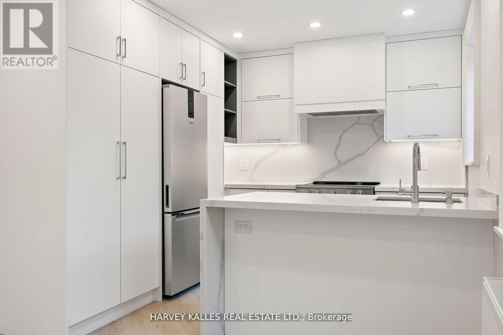 Unit 2 - 1006 EGLINTON AVENUE WEST Image 6