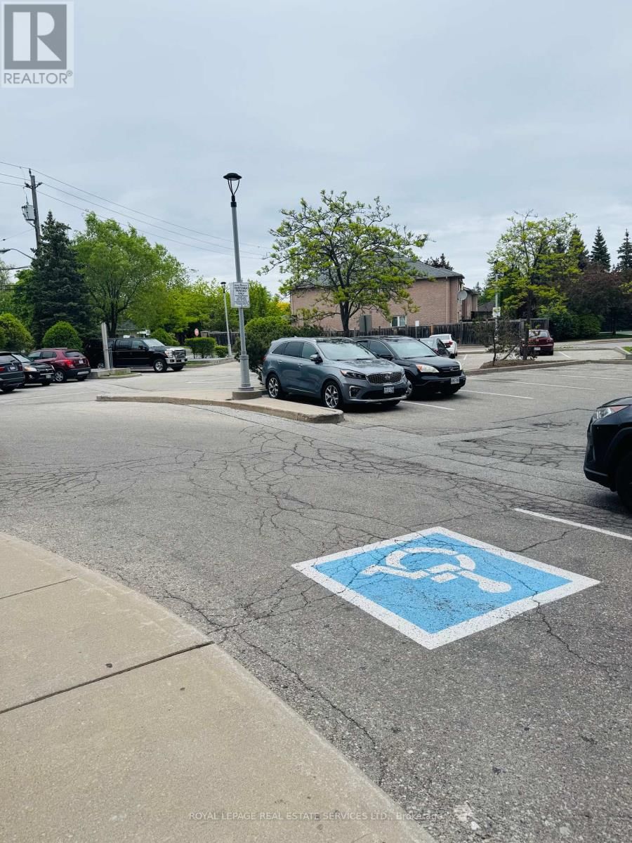 A5 - 1700 EGLINTON AVENUE EAST Image 9