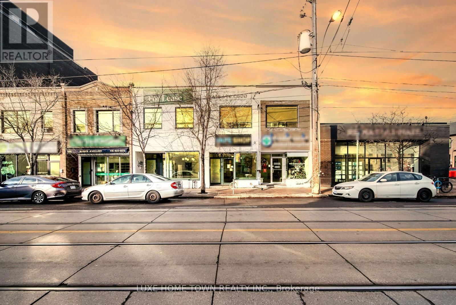 842 DUNDAS STREET WEST Image 1